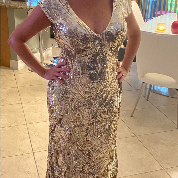 Mac Duggal size 6 - Picture 1 of 5